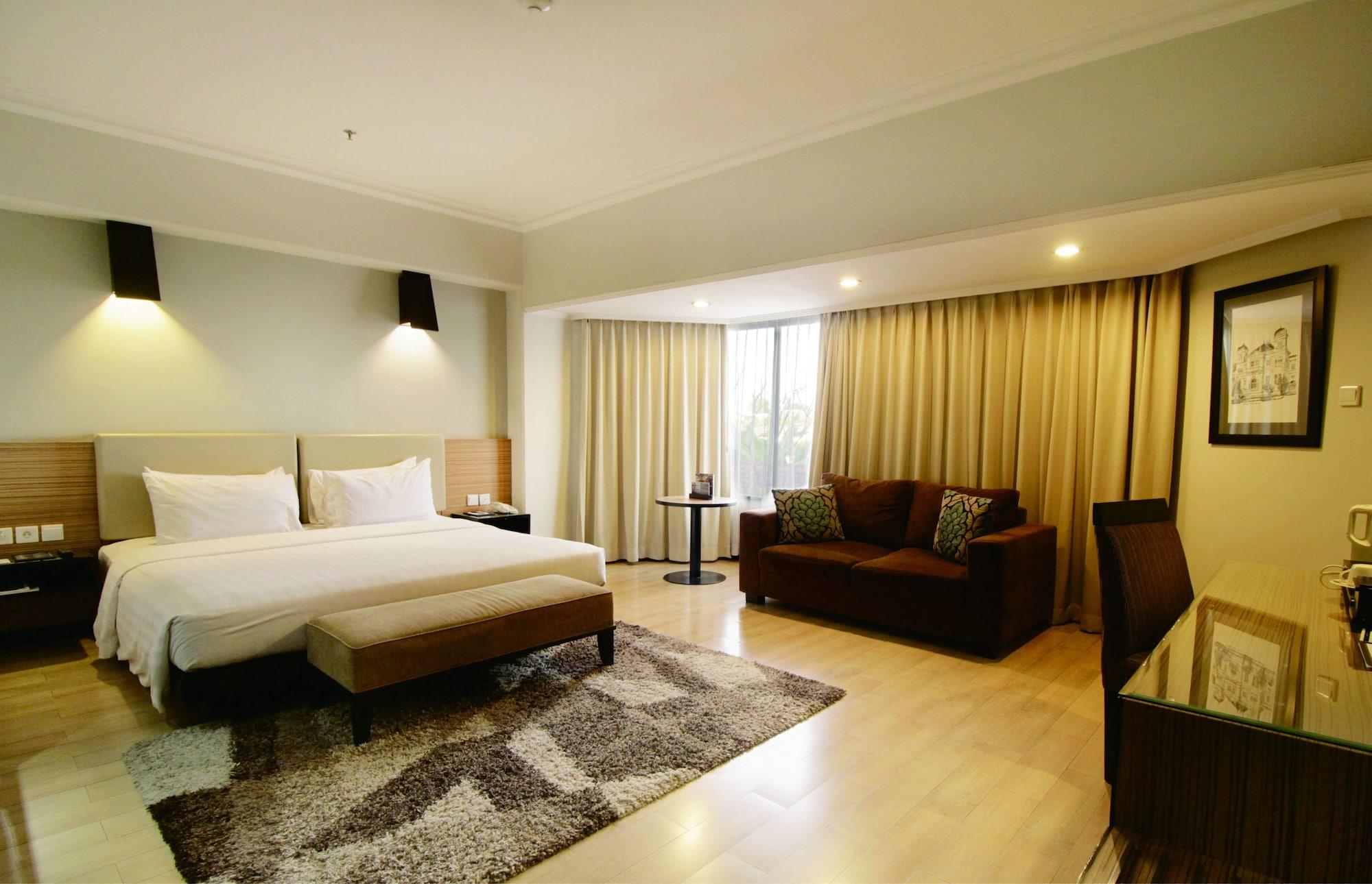 Hotel Santika Premiere Jogja Джокьякарта Экстерьер фото