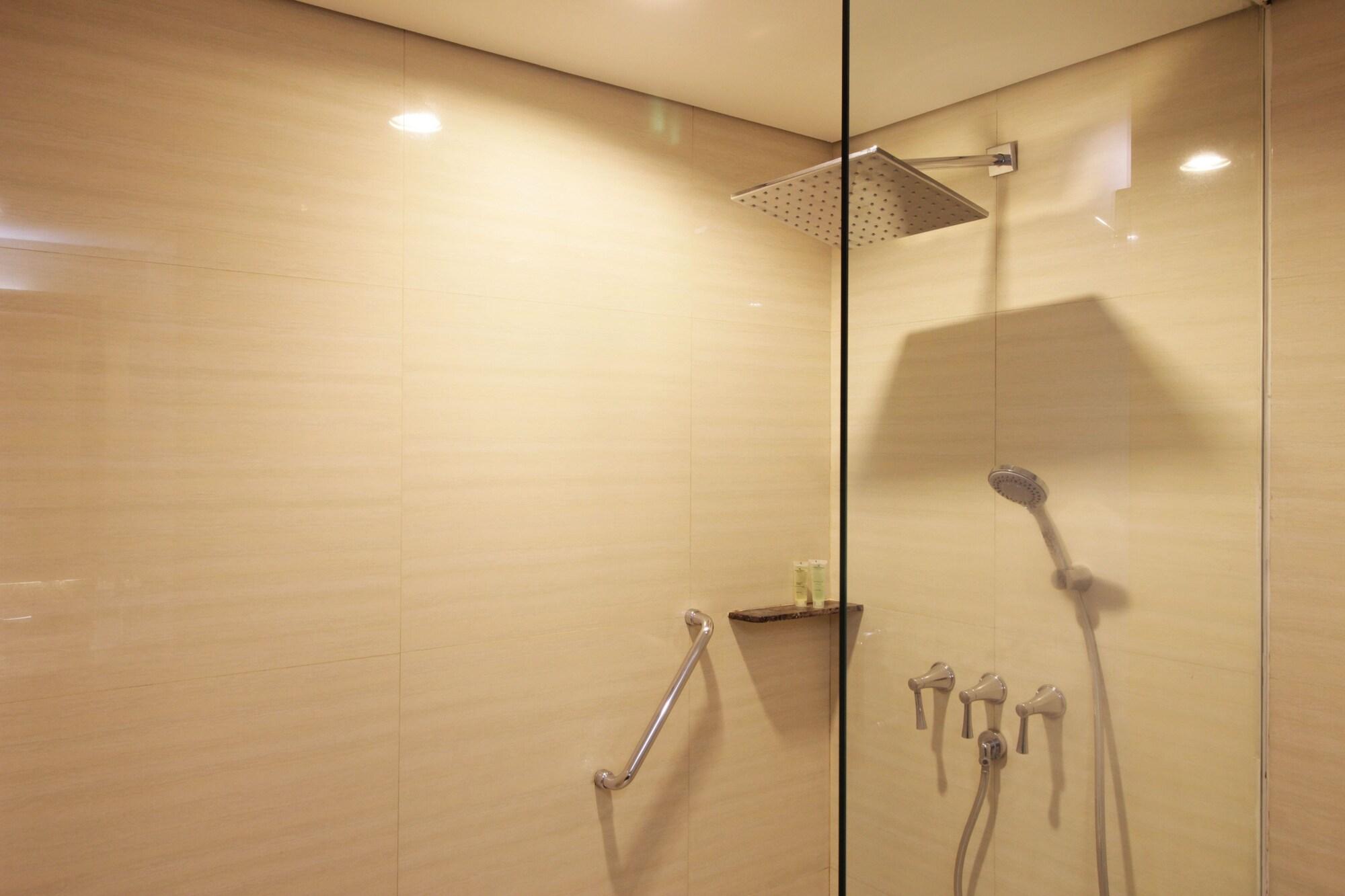 Hotel Santika Premiere Jogja Джокьякарта Экстерьер фото