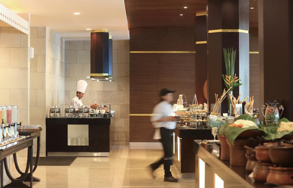 Hotel Santika Premiere Jogja Джокьякарта Экстерьер фото
